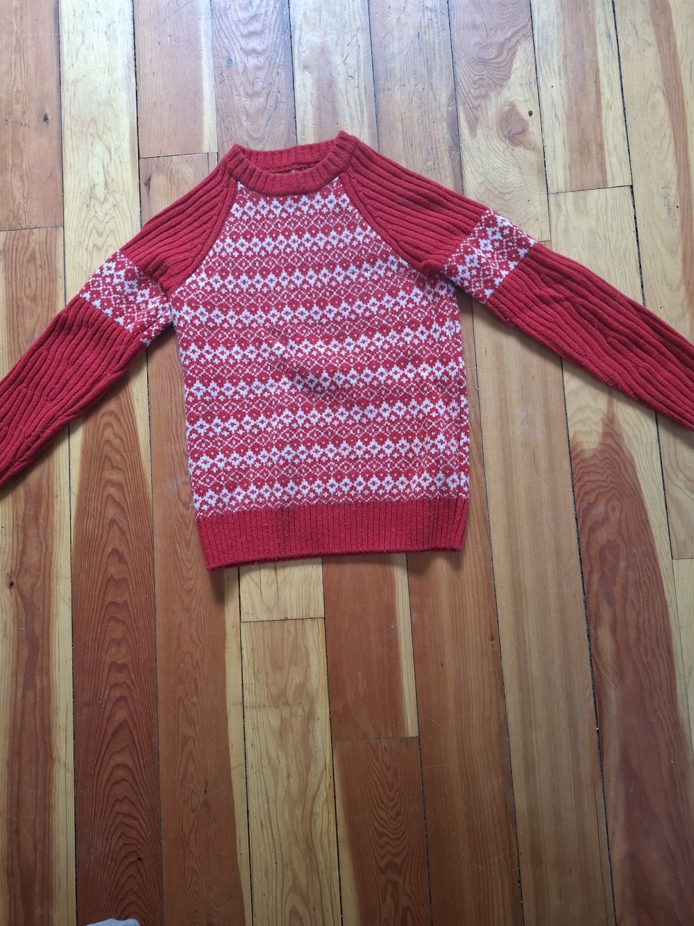 Duluth Trading Co Red and White Fair Isle Crewneck Sweater - Women